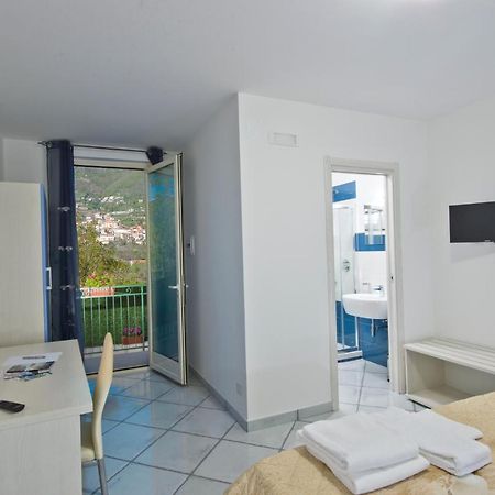 Gli Dei Gemelli Bed & Breakfast Agerola Bagian luar foto