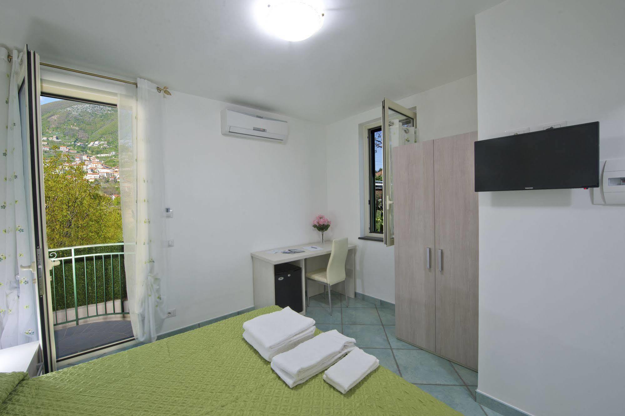 Gli Dei Gemelli Bed & Breakfast Agerola Bagian luar foto